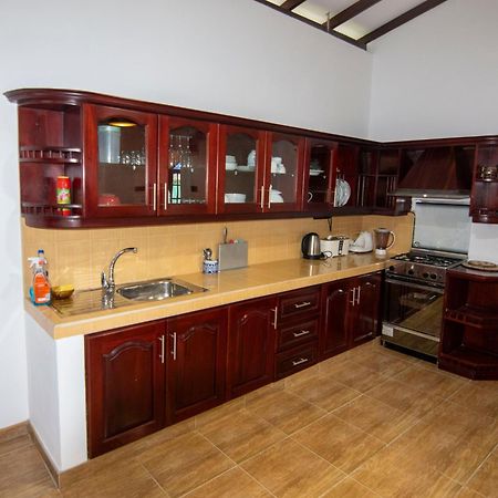 Green Villa Apartment 우나와투나 외부 사진